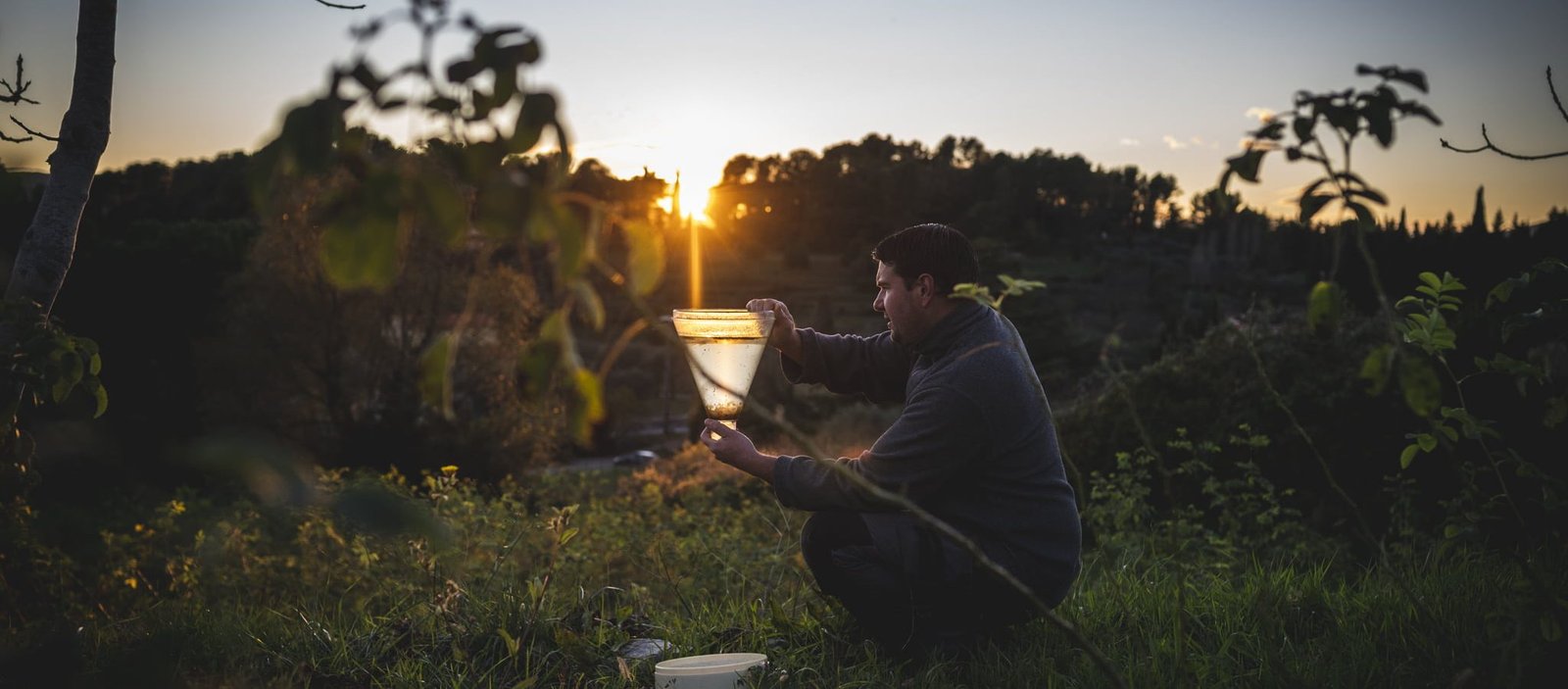 France, Grasse, 2021-11-21. At the end of November, Charles measures the hygrometry of his land. Reportage with Charles Lefebvre, horticultural engineer and cultivator of the Centifolia Rose in Grasse. Photograph by Frederic DIDES.